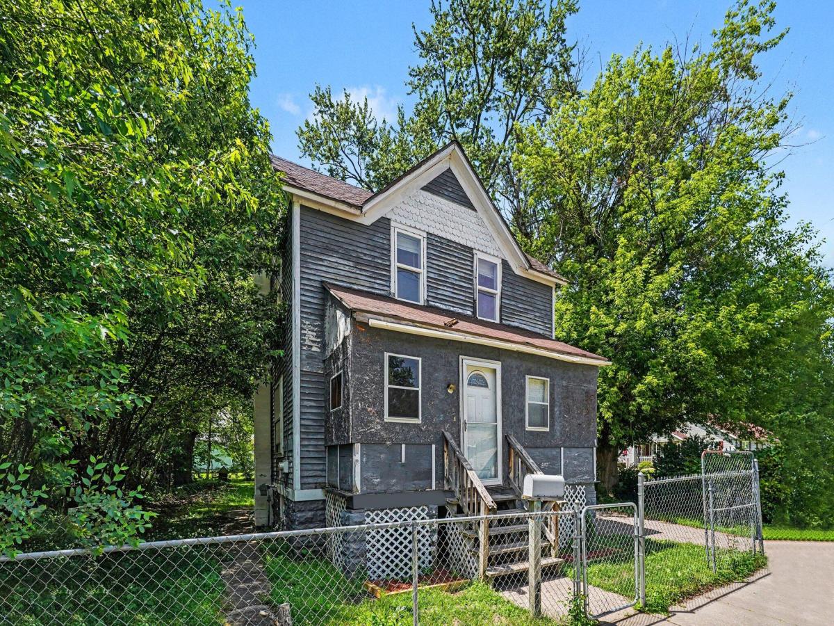 MLS #26027506 image #0