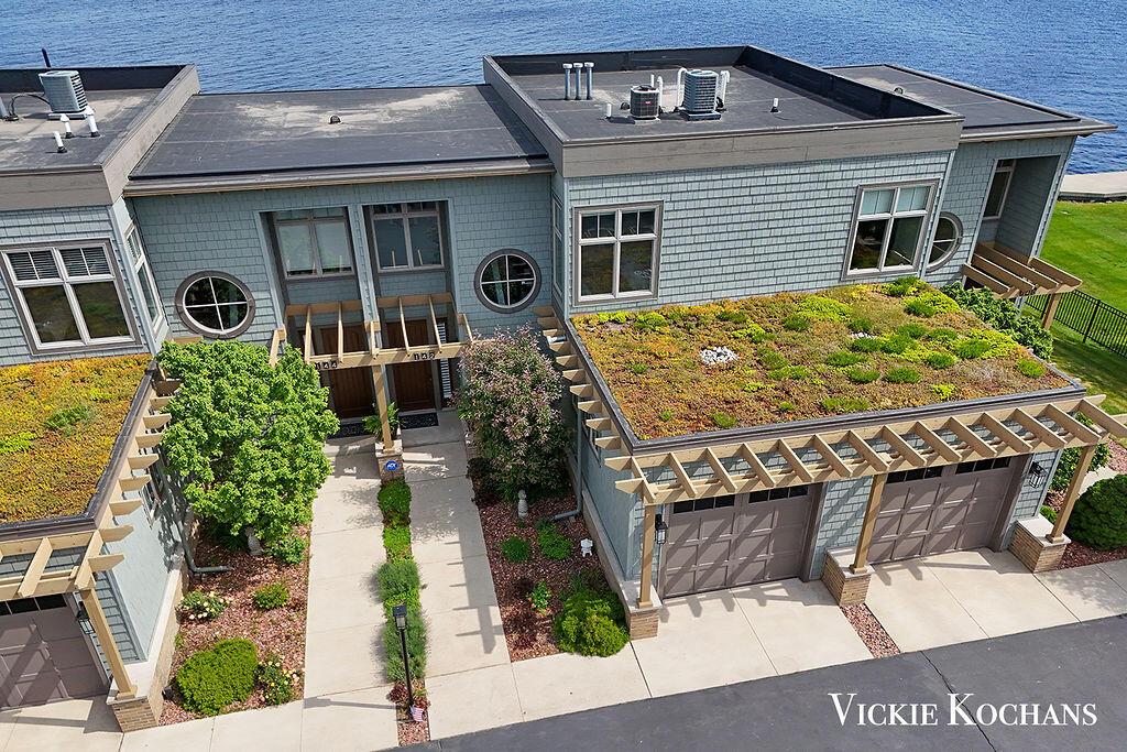 MLS #26028208 image #0
