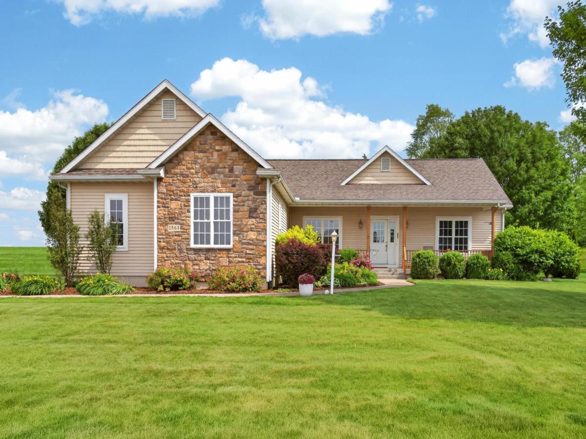 MLS #26028525 image #0
