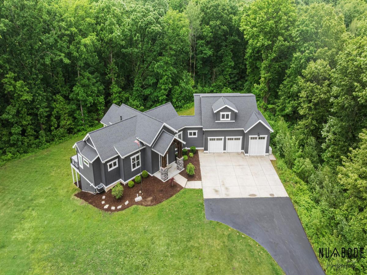 MLS #26028665 image #0
