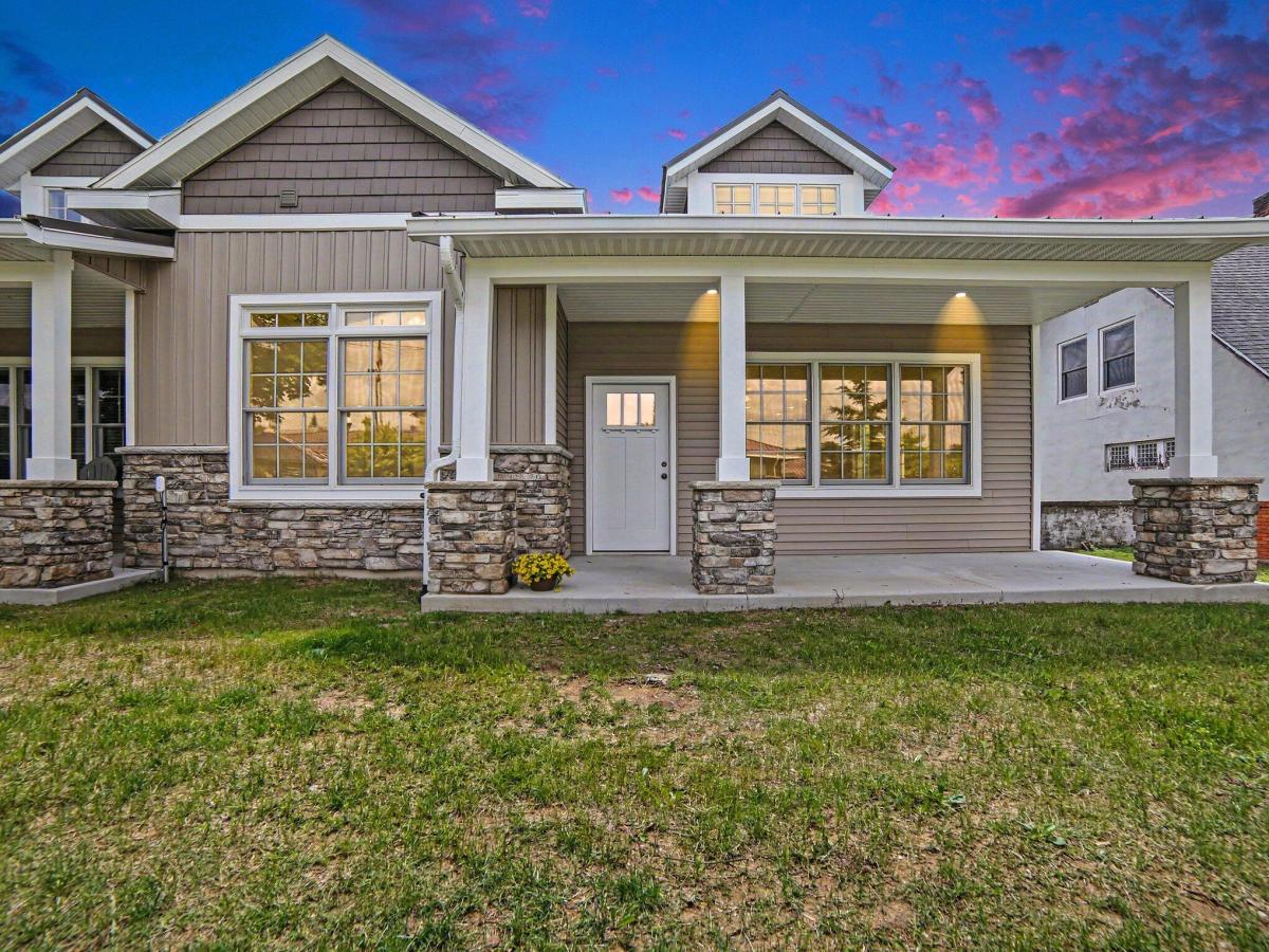MLS #26028933 image #0