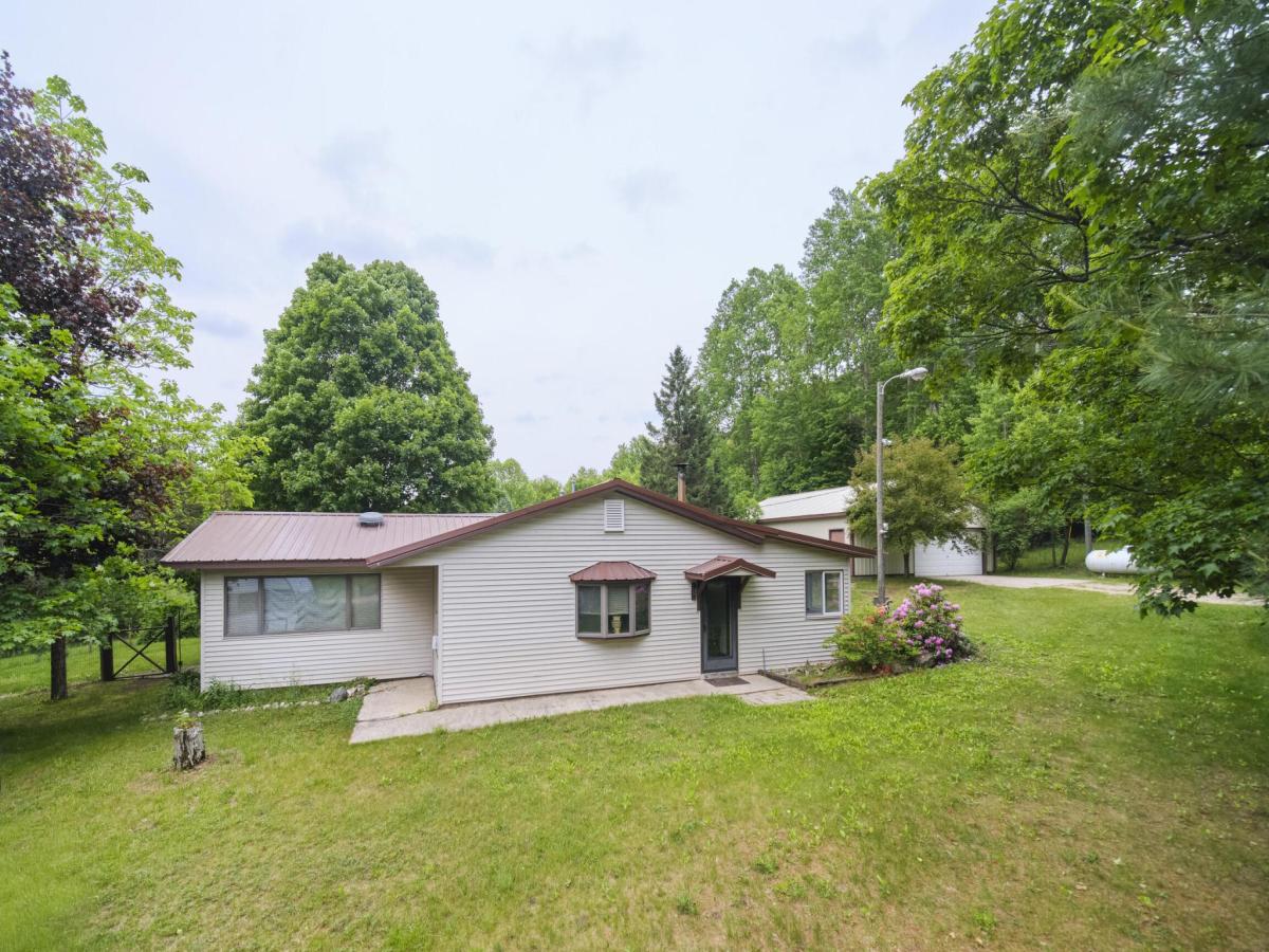 MLS #26028936 image #0