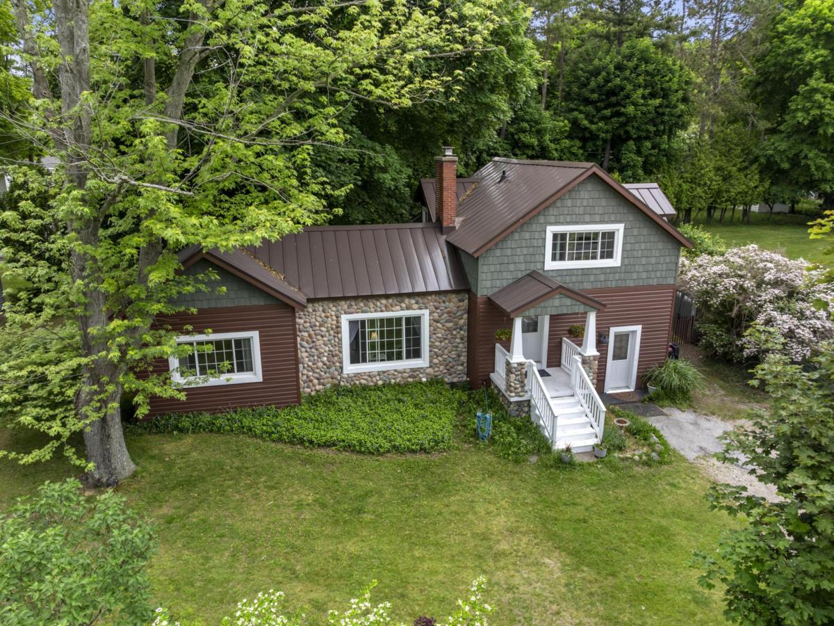MLS #26030078 image #0