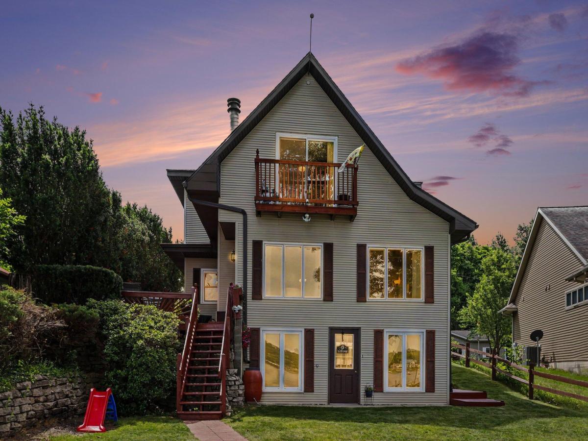 MLS #26031292 image #0
