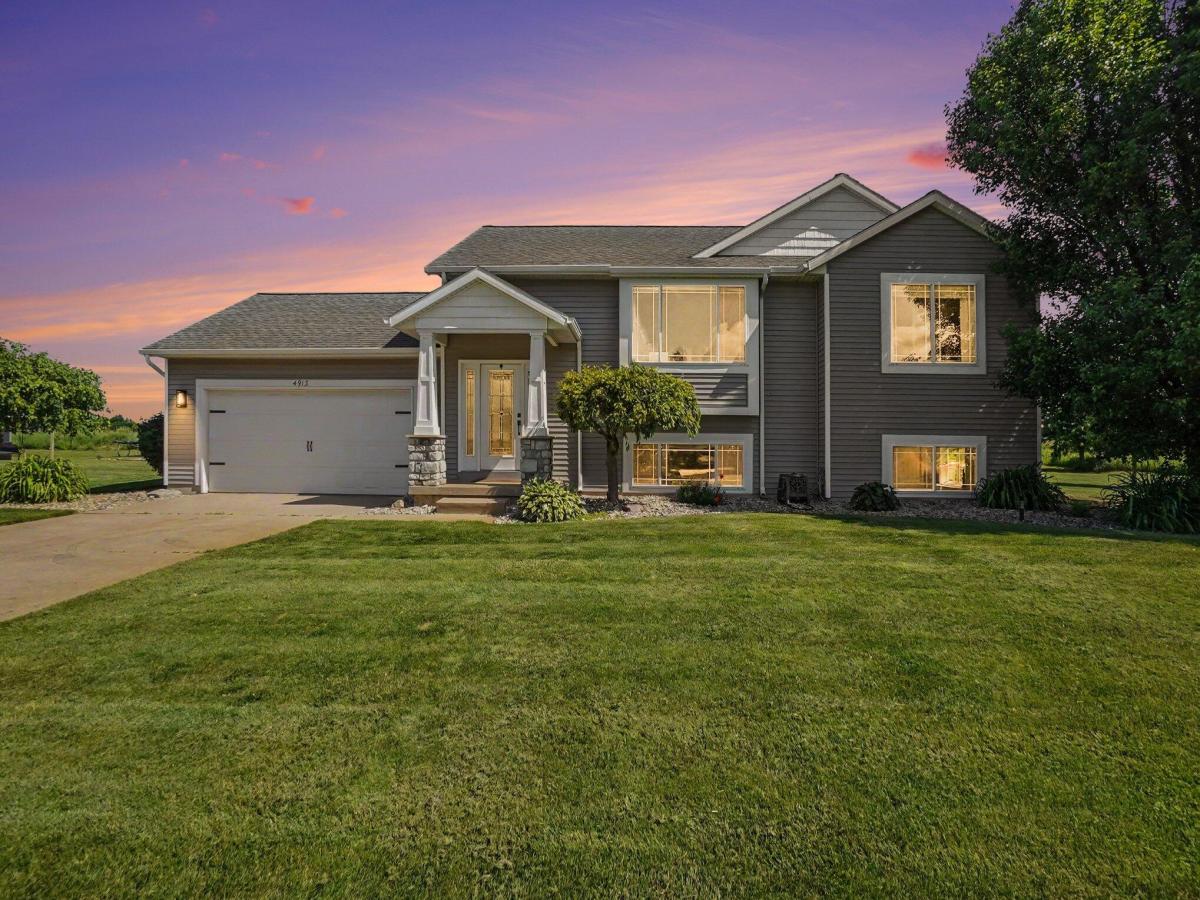 MLS #26031455 image #0