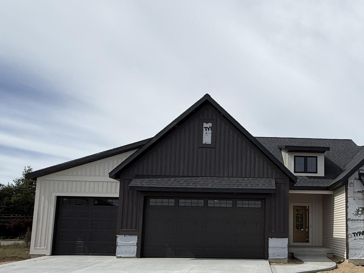 MLS #26031964 image #0