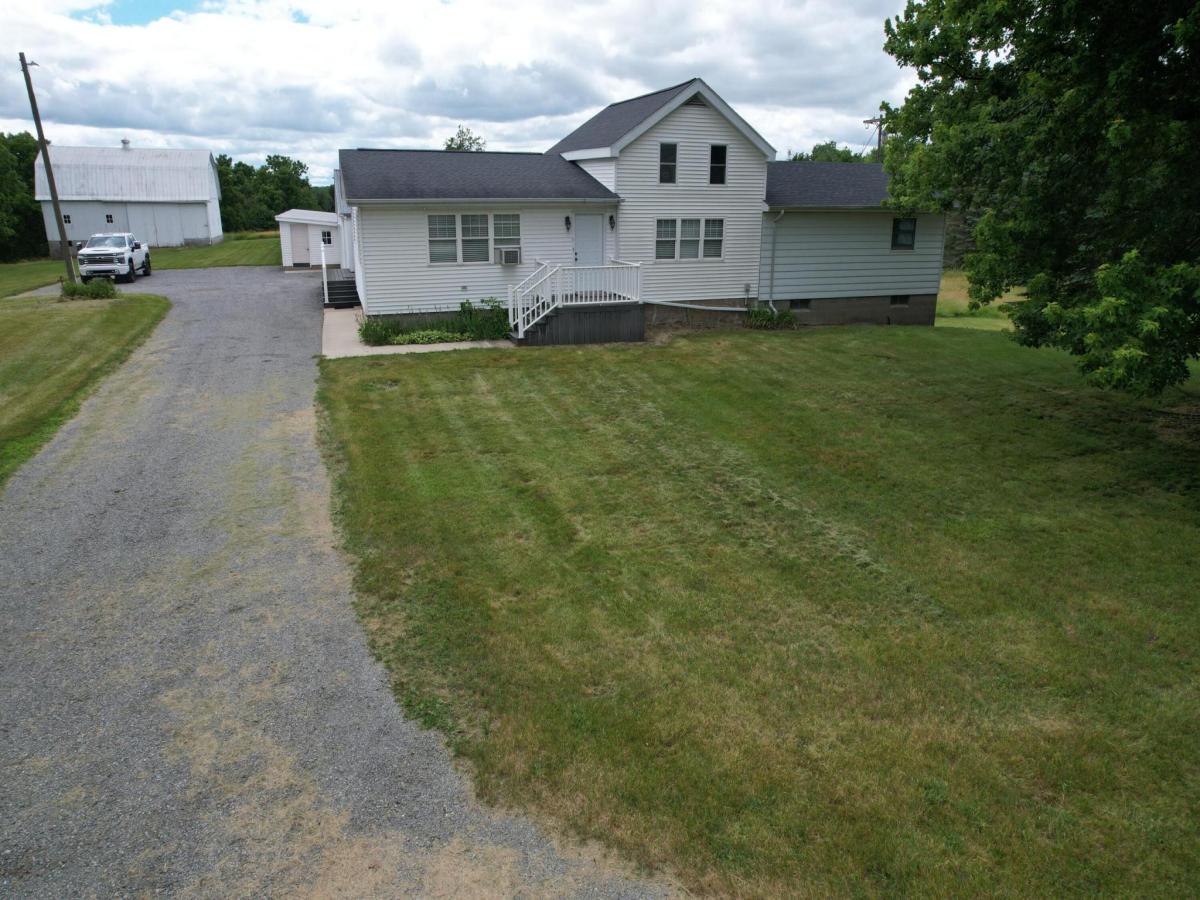 MLS #26032501 image #0