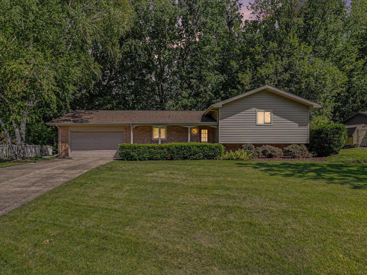 MLS #26035116 image #0