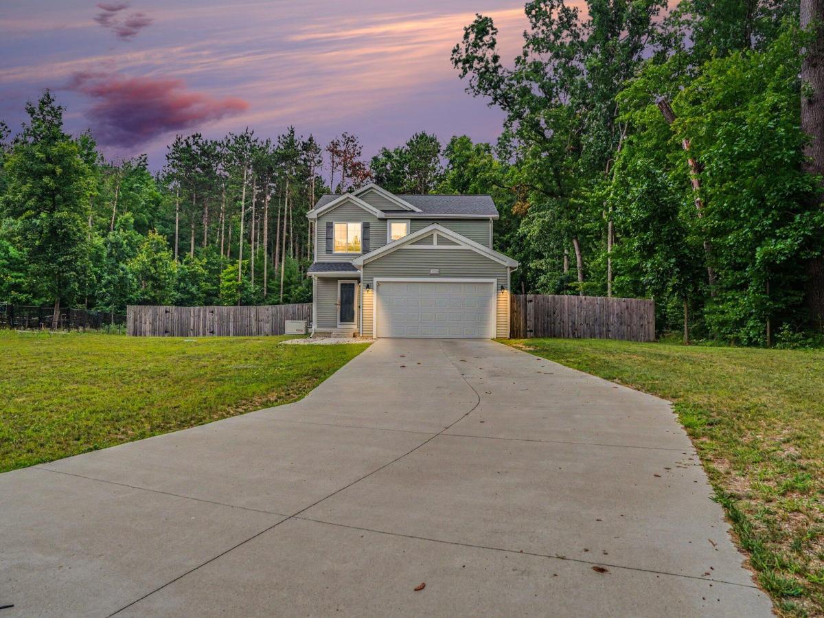 MLS #26035276 image #0