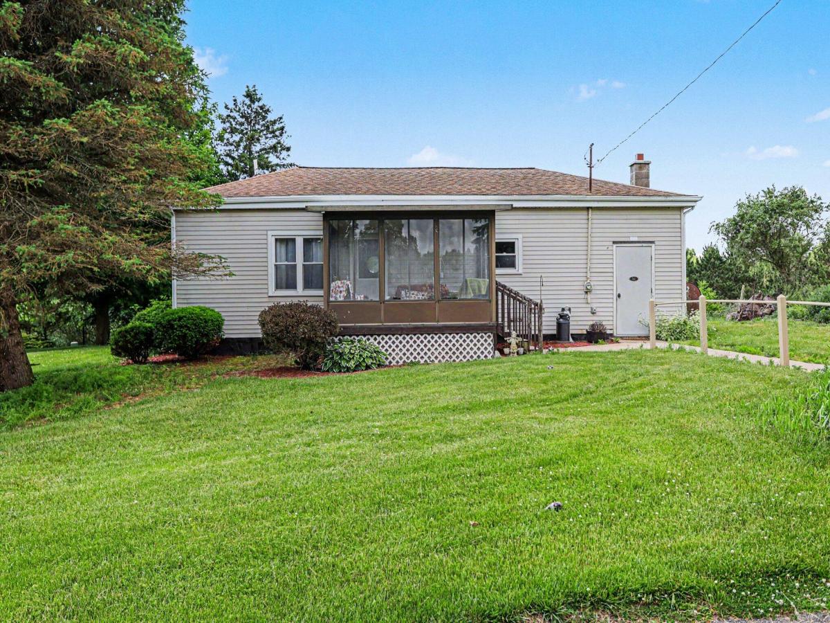 MLS #26035503 image #0
