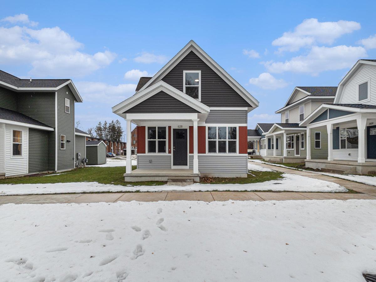 MLS #26035759 image #0