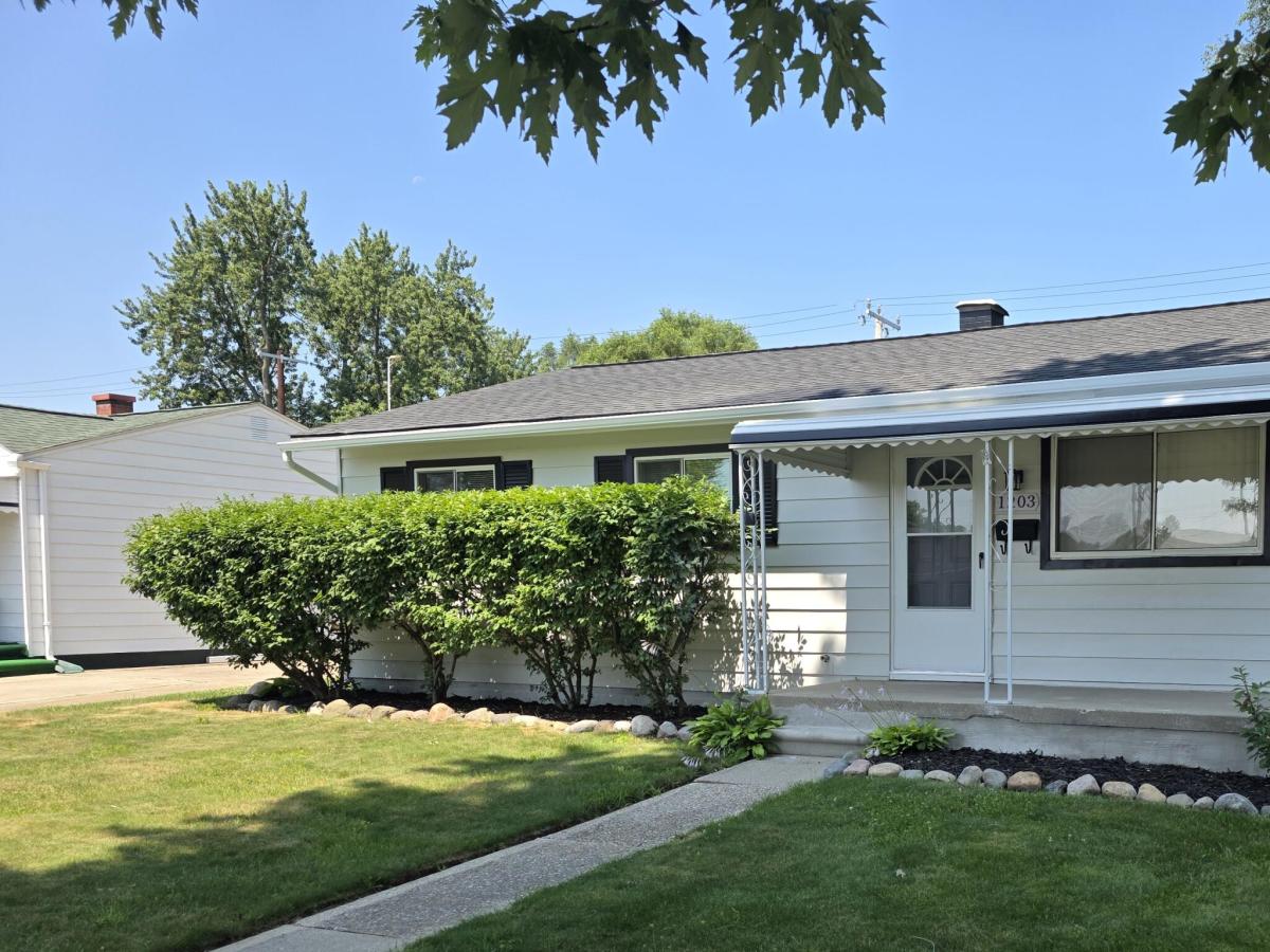 MLS #26035884 image #0