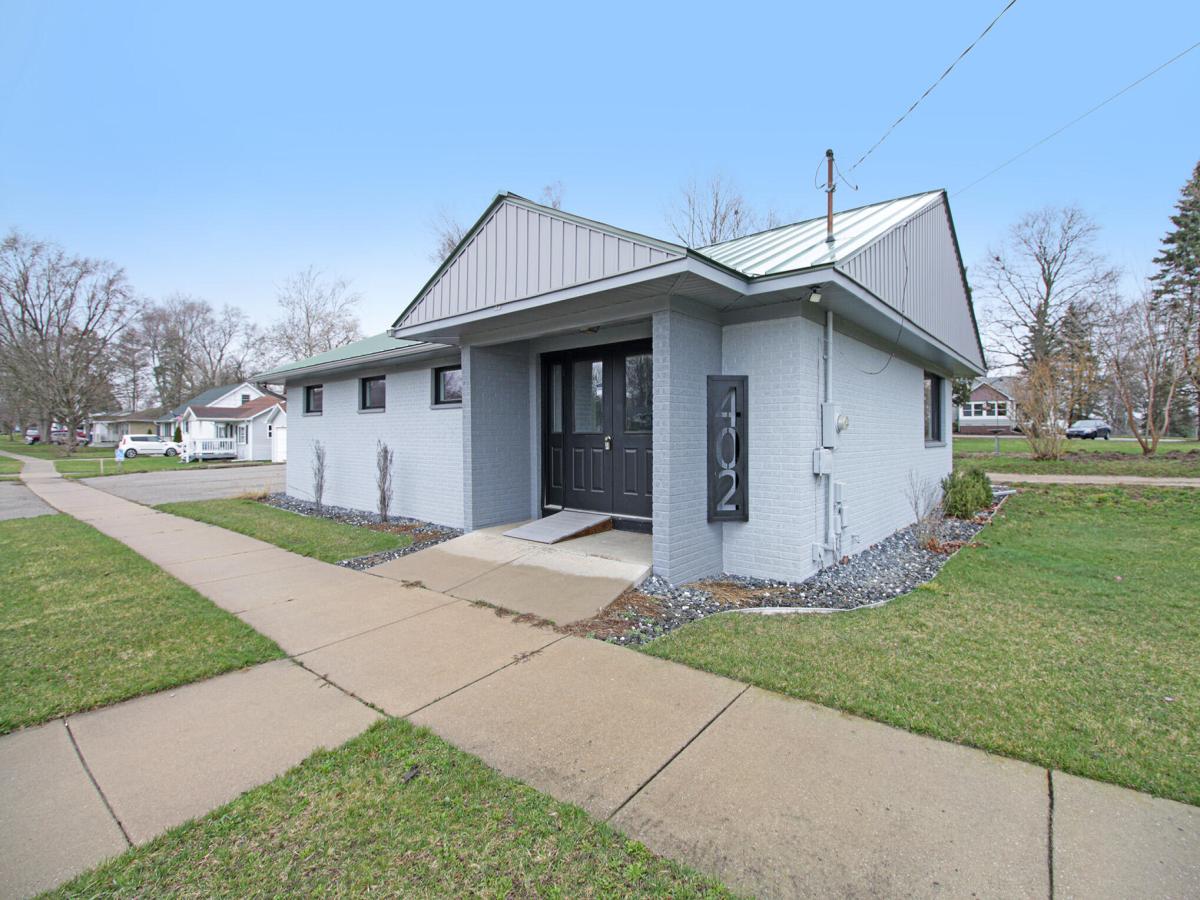 MLS #26036450 image #0