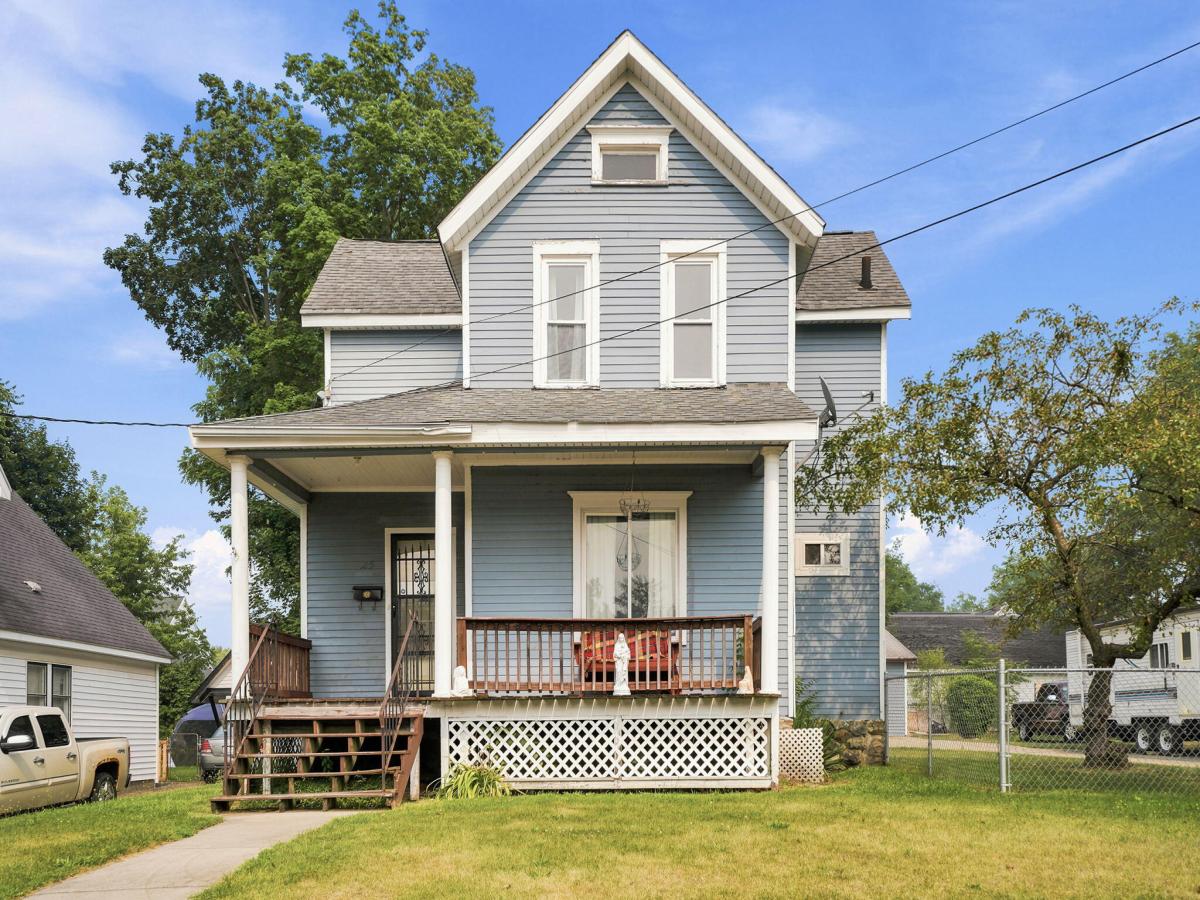 MLS #26036757 image #0