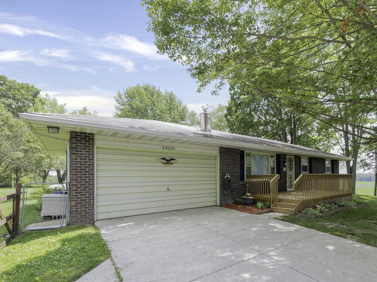 MLS #26036850 image #0