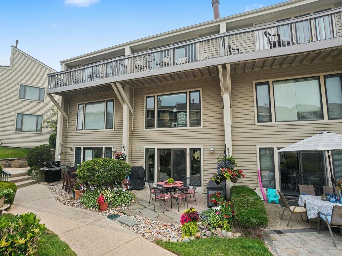 MLS #26037076 image #0
