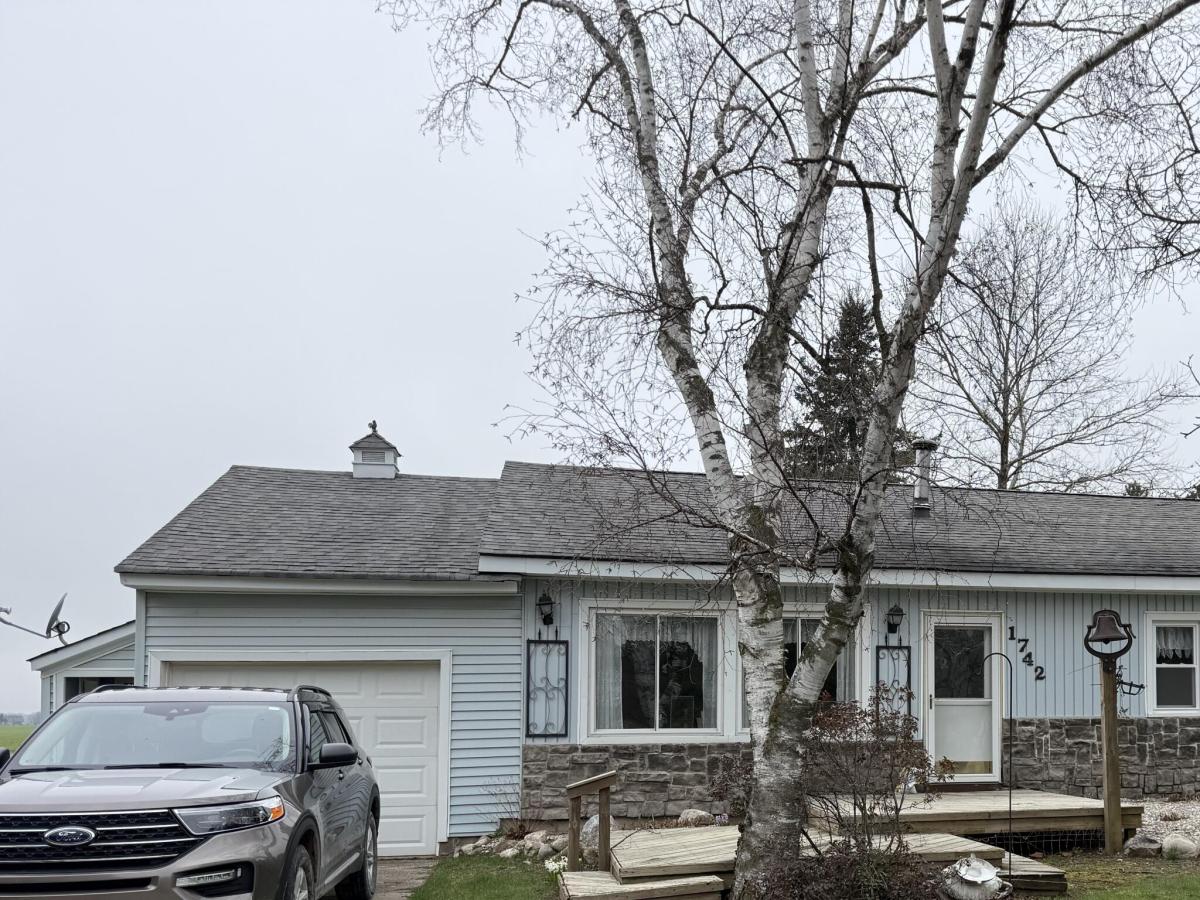 MLS #26037399 image #0