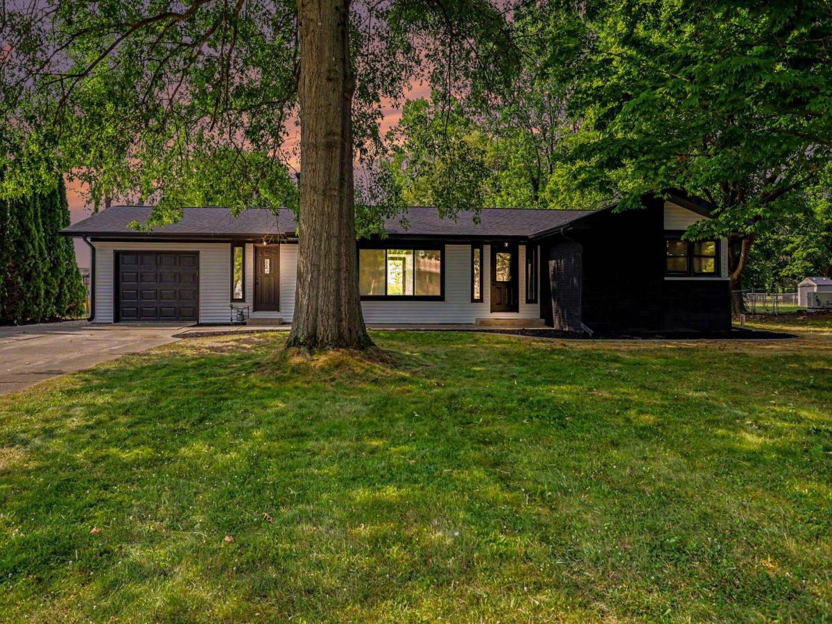 MLS #26037887 image #0