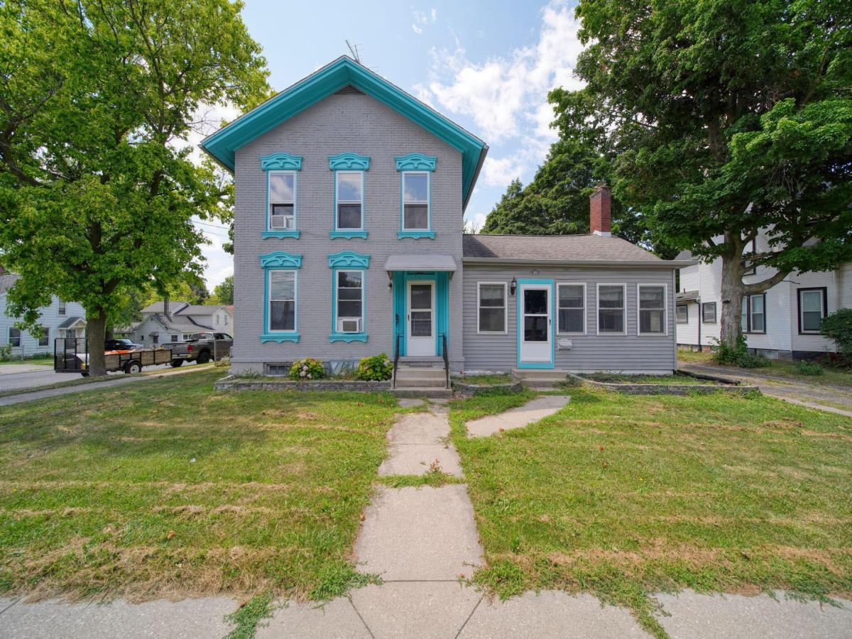 MLS #26037993 image #0