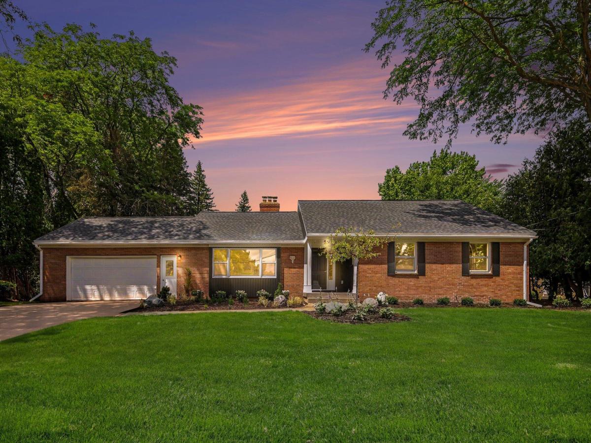 MLS #26038188 image #0