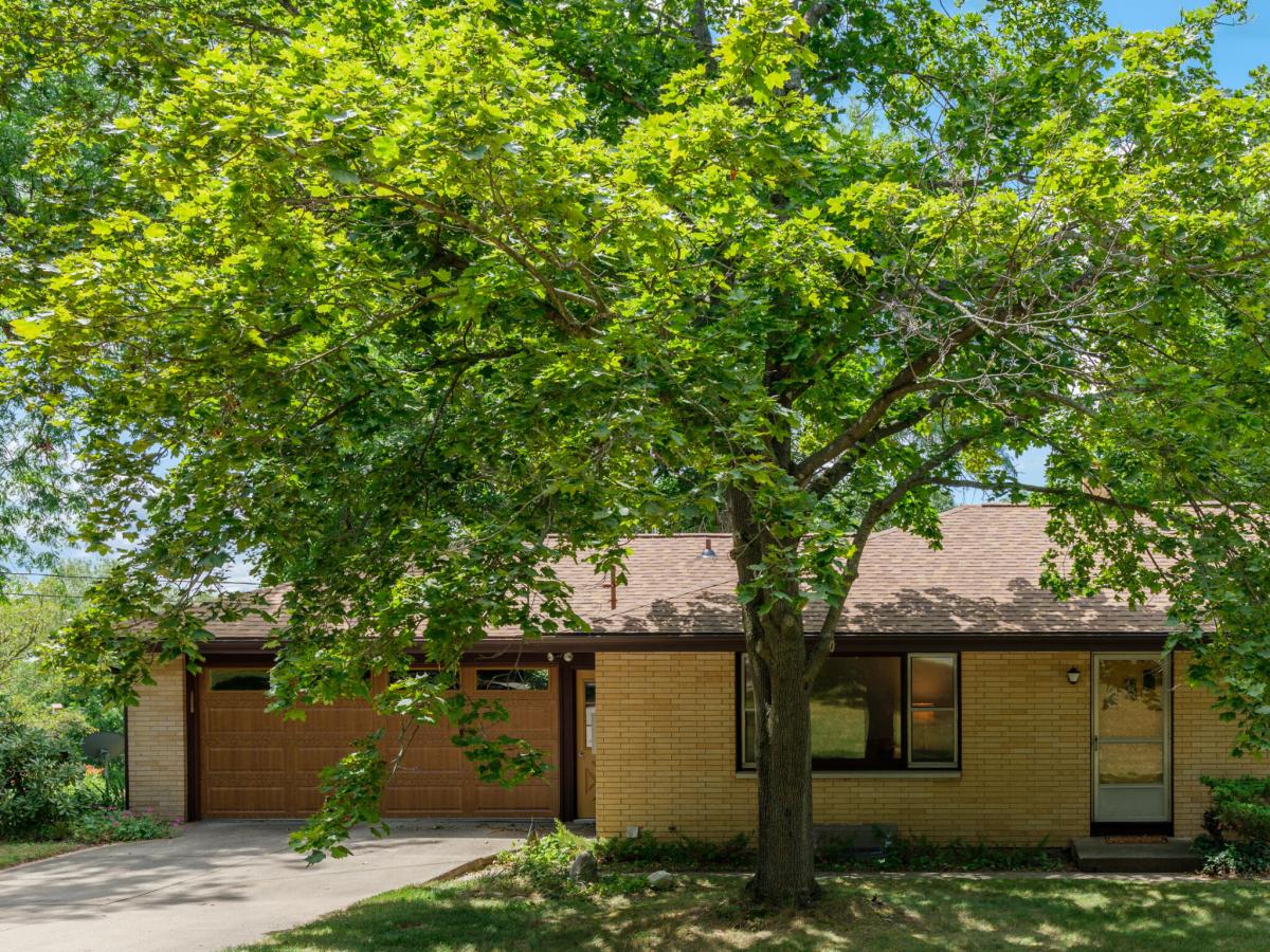 MLS #26038507 image #0