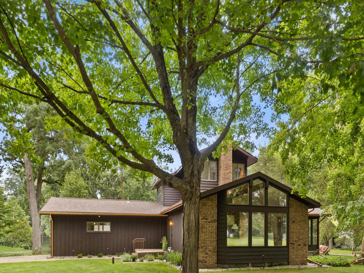 MLS #26038563 image #0