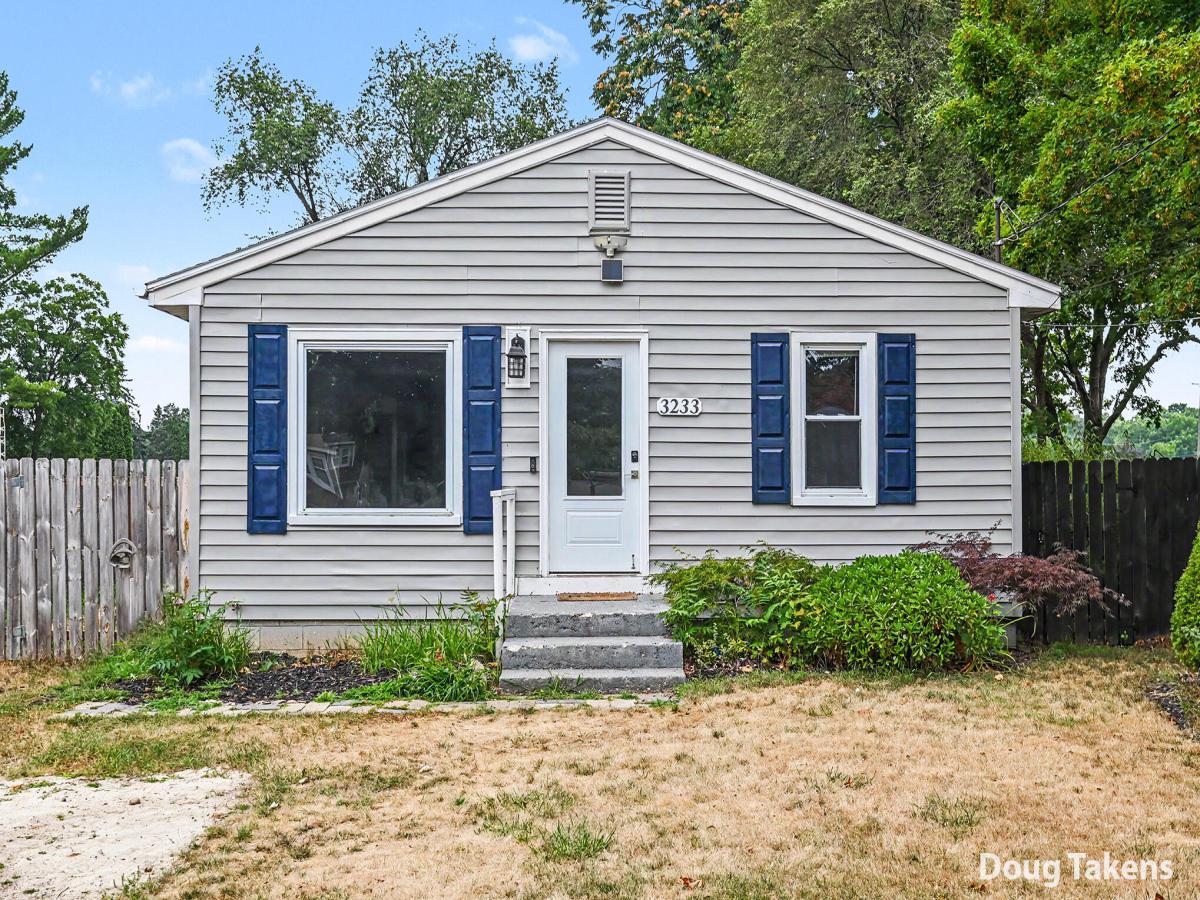 MLS #26038890 image #0