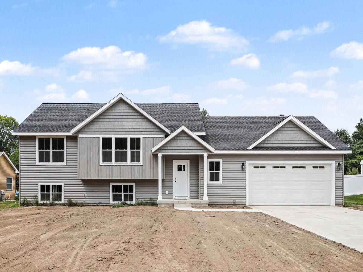 MLS #26038980 image #0