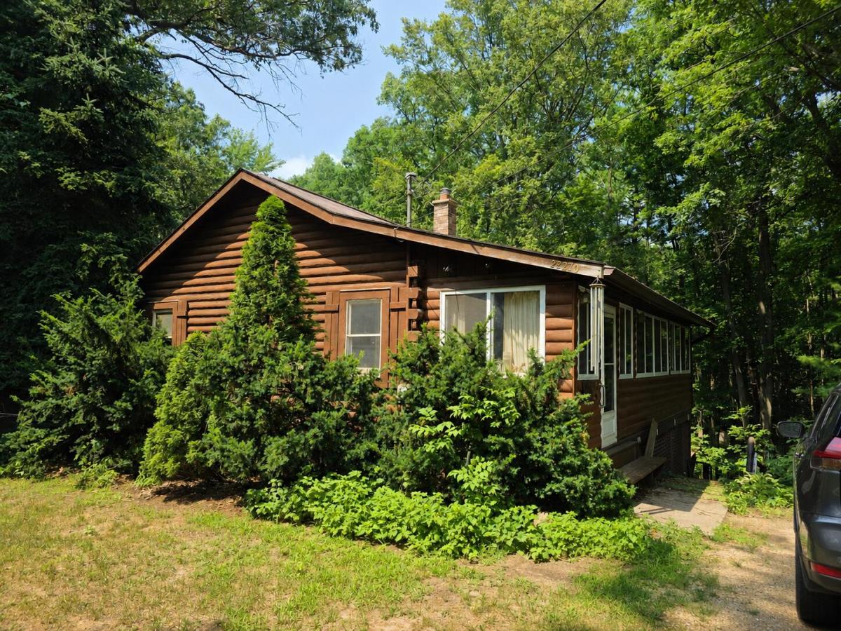 MLS #26038986 image #0