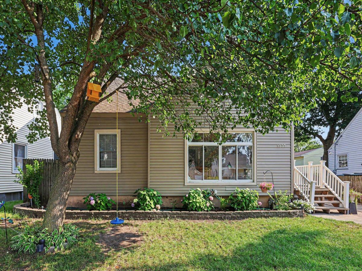 MLS #26039409 image #0