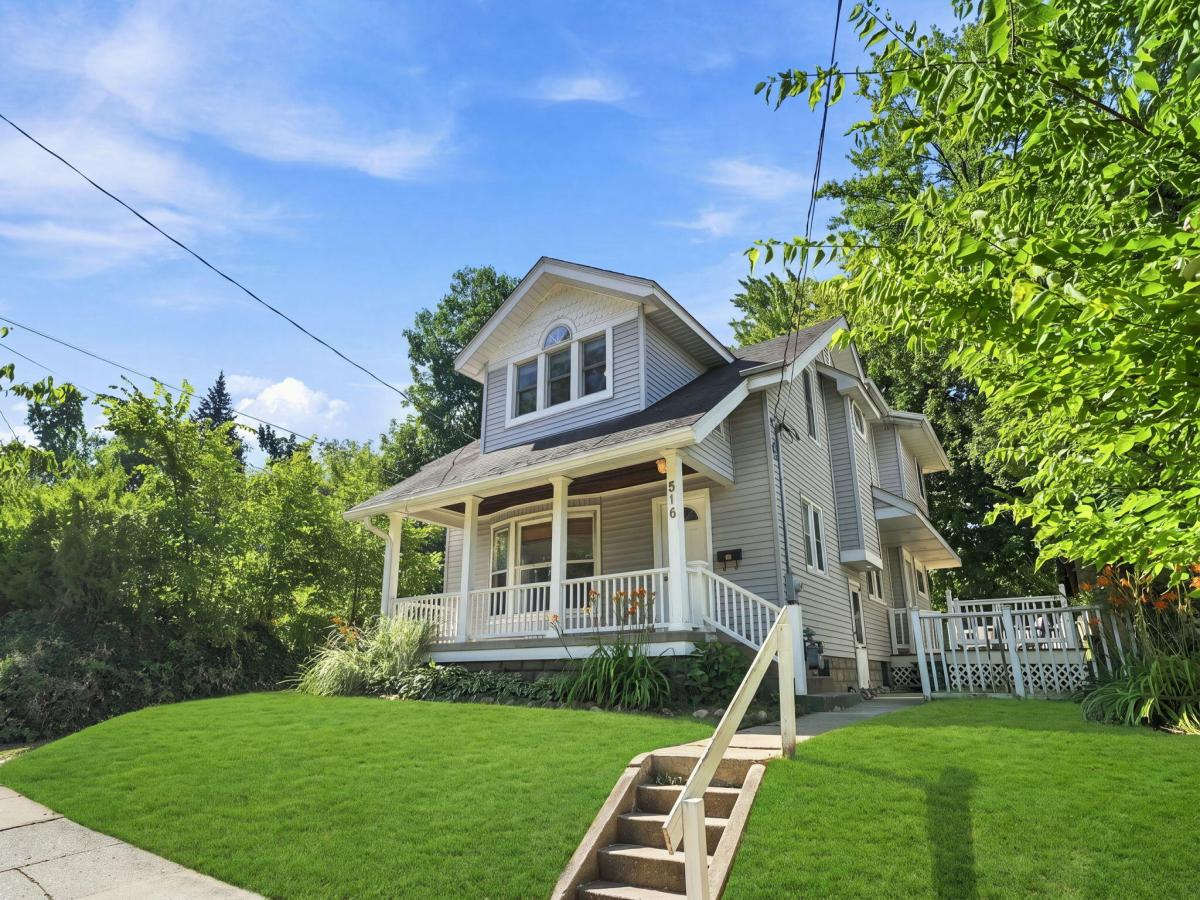 MLS #26039478 image #0