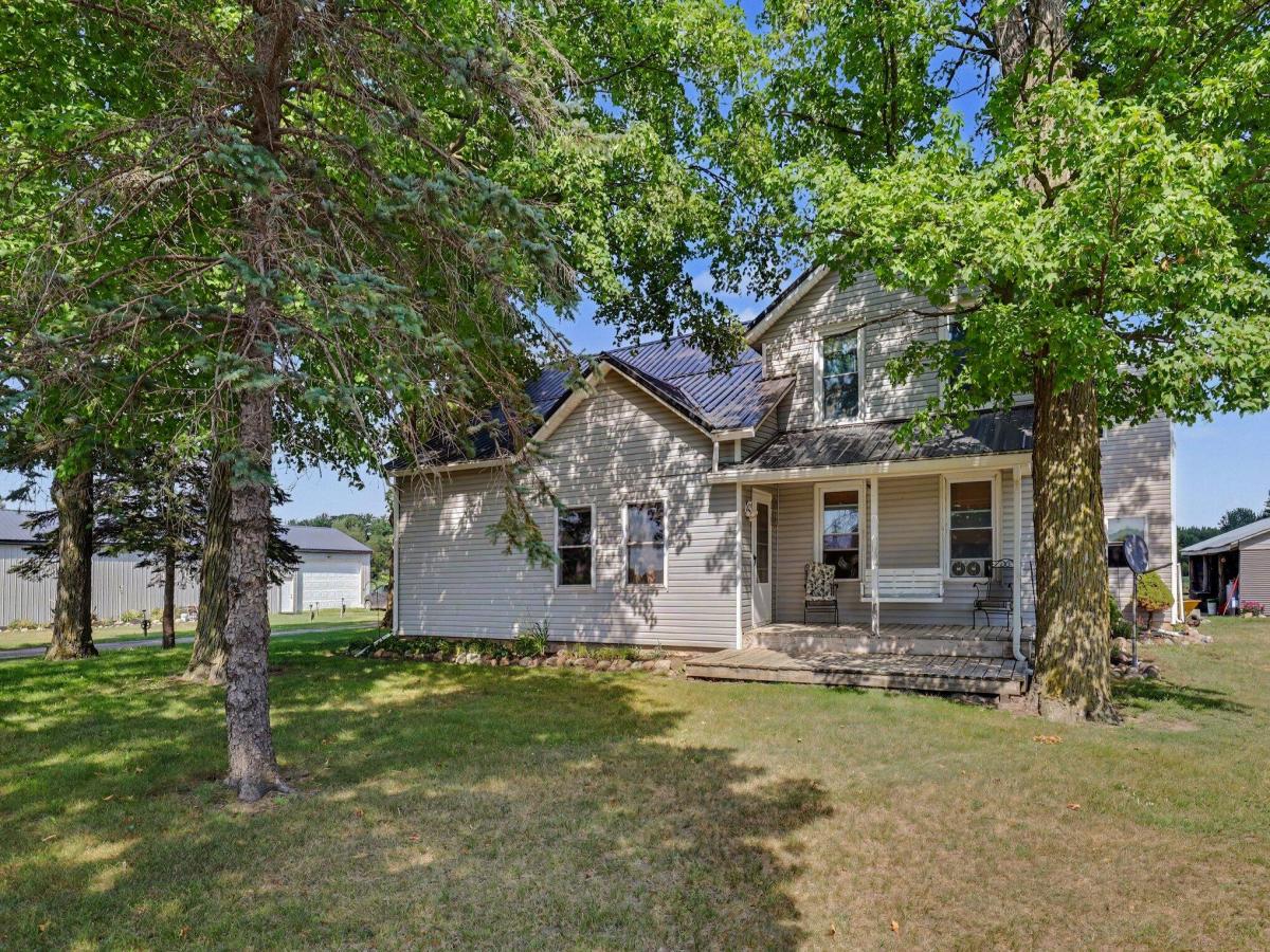 MLS #26039596 image #0