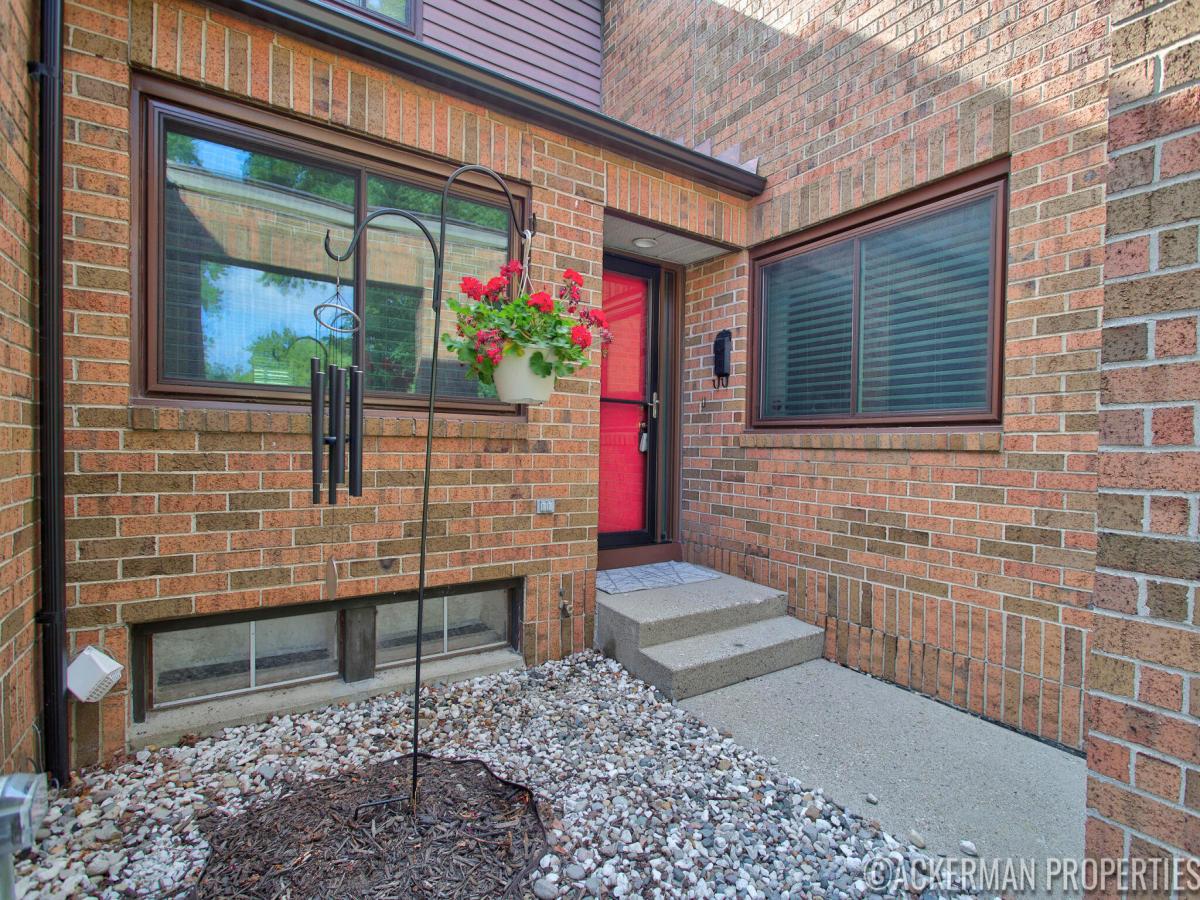 MLS #26040580 image #0