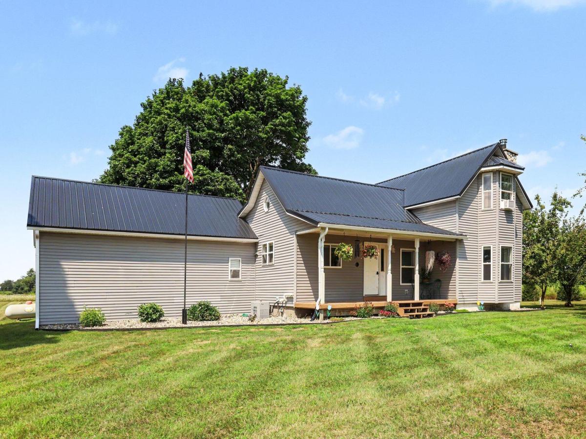MLS #26040919 image #0