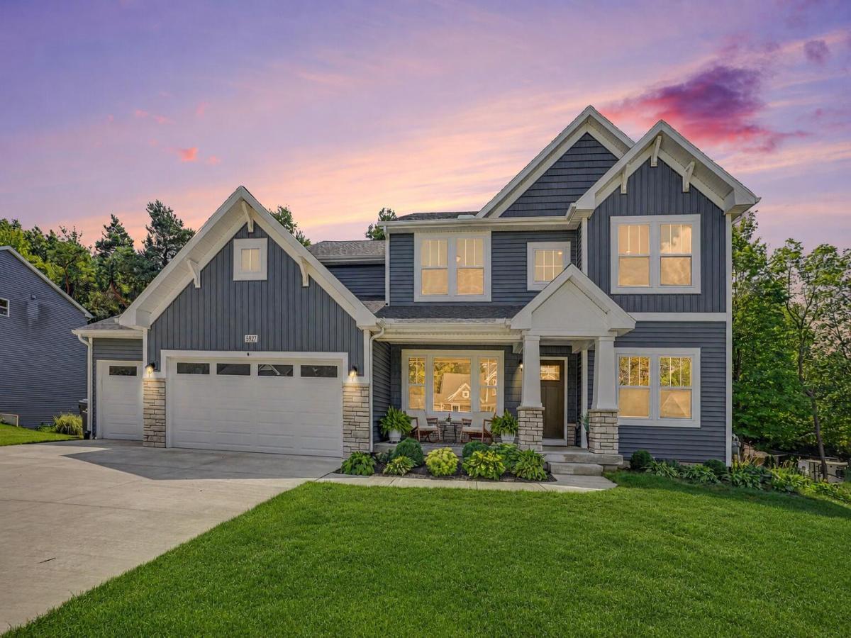 MLS #26041025 image #0
