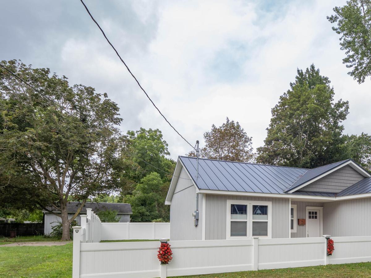 MLS #26041209 image #0
