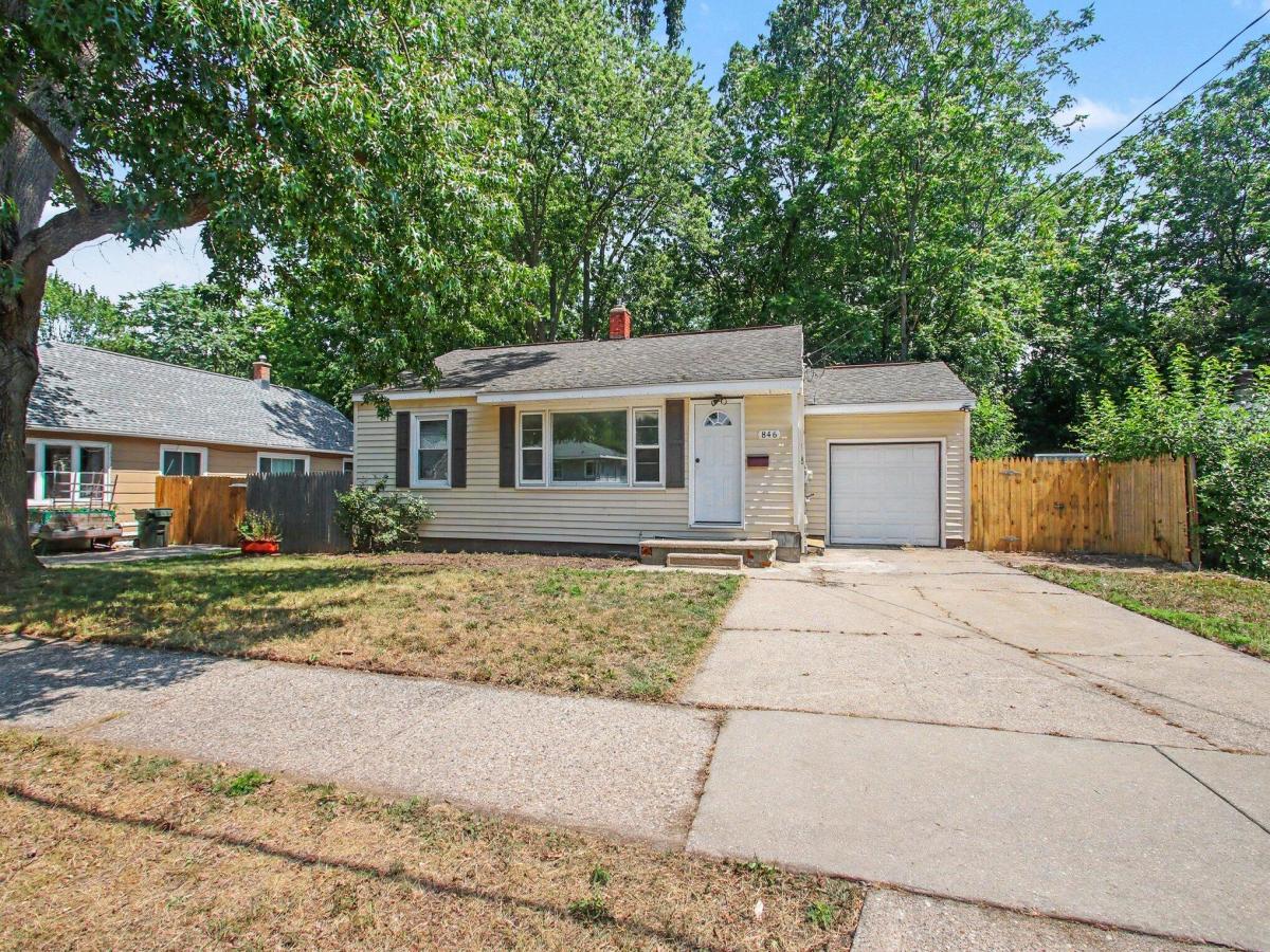 MLS #26041652 image #0