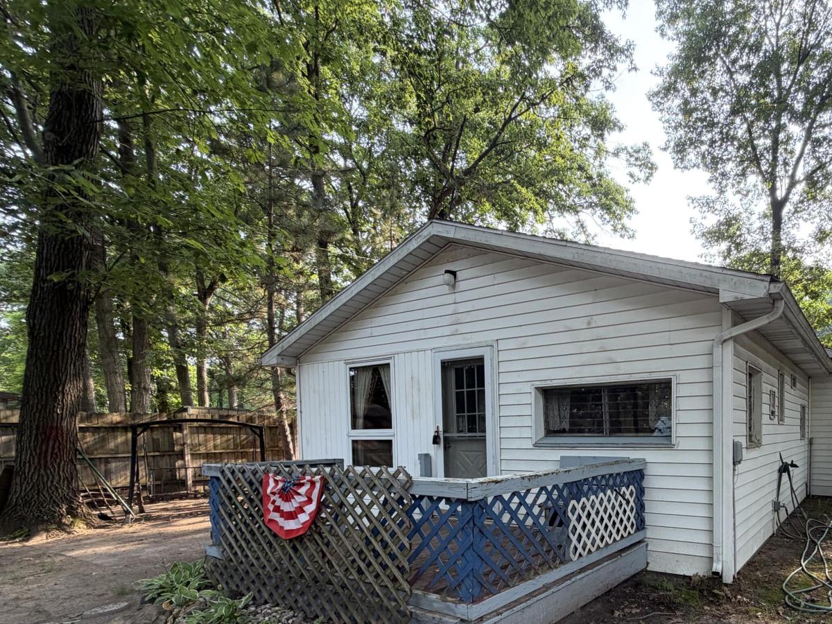 MLS #26041935 image #0