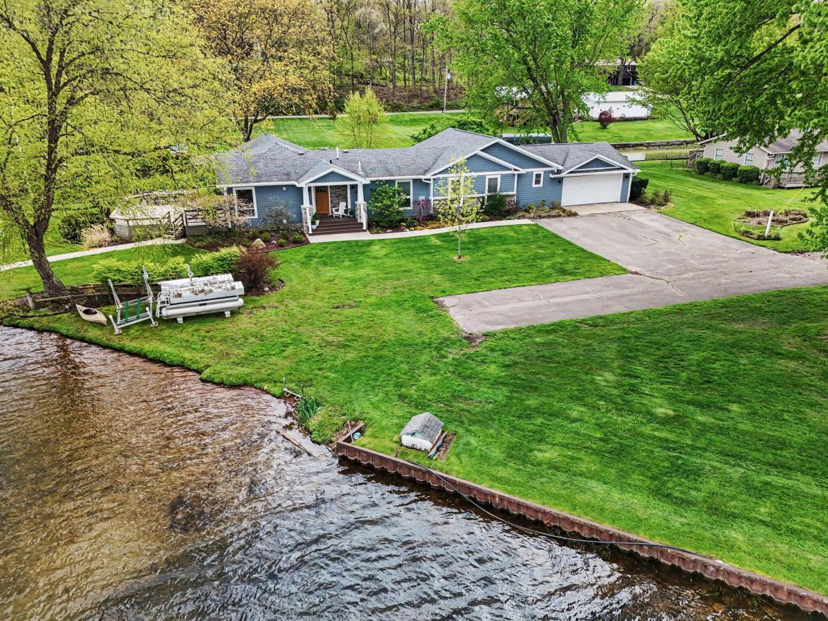 MLS #26041952 image #0