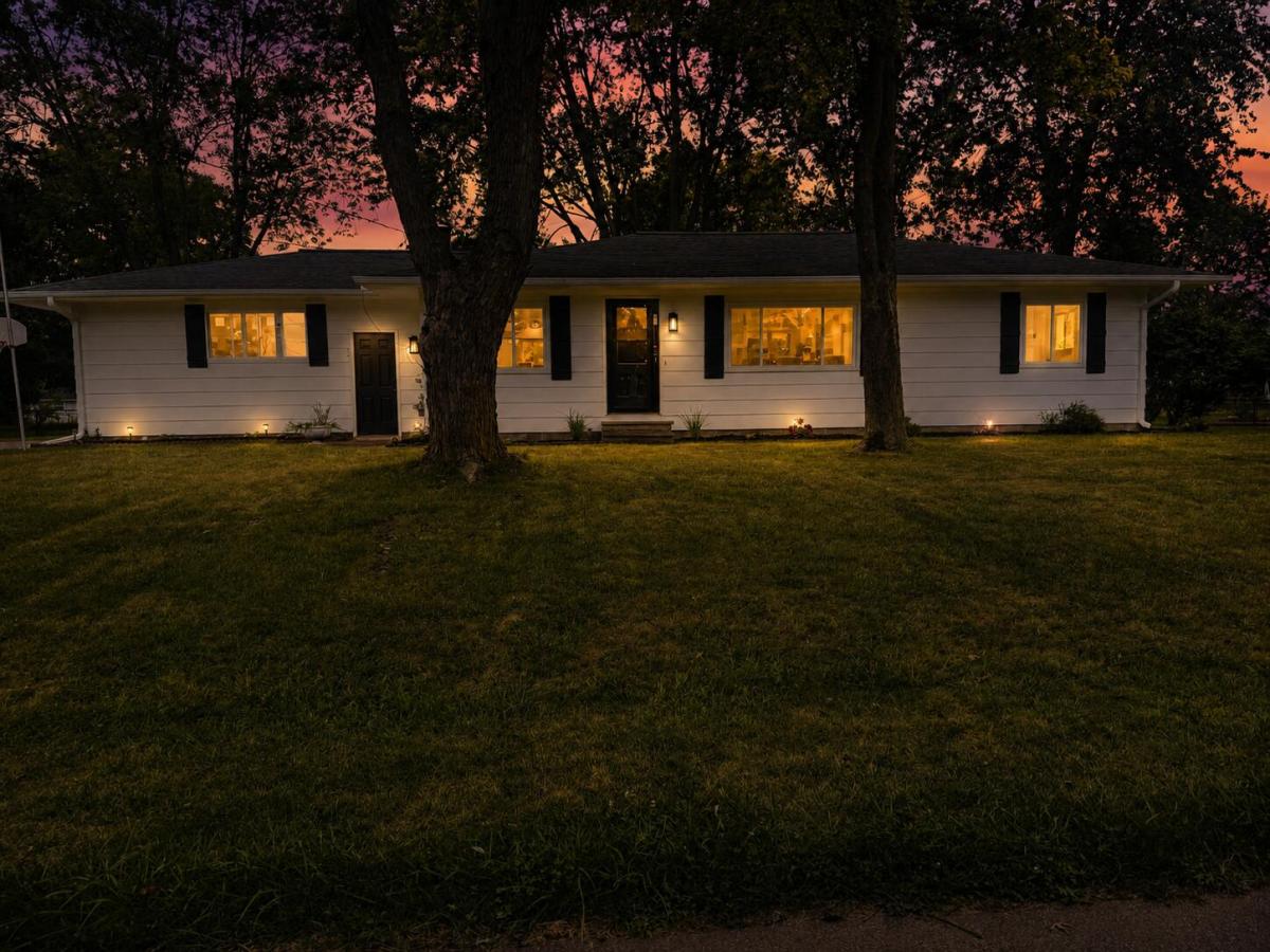 MLS #26041965 image #0