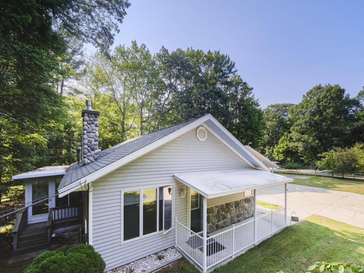 MLS #26041993 image #0