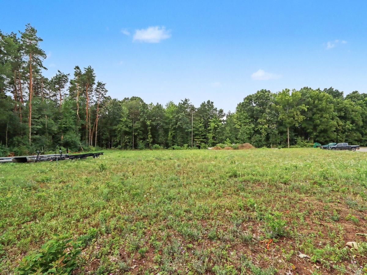 MLS #26041999 image #0