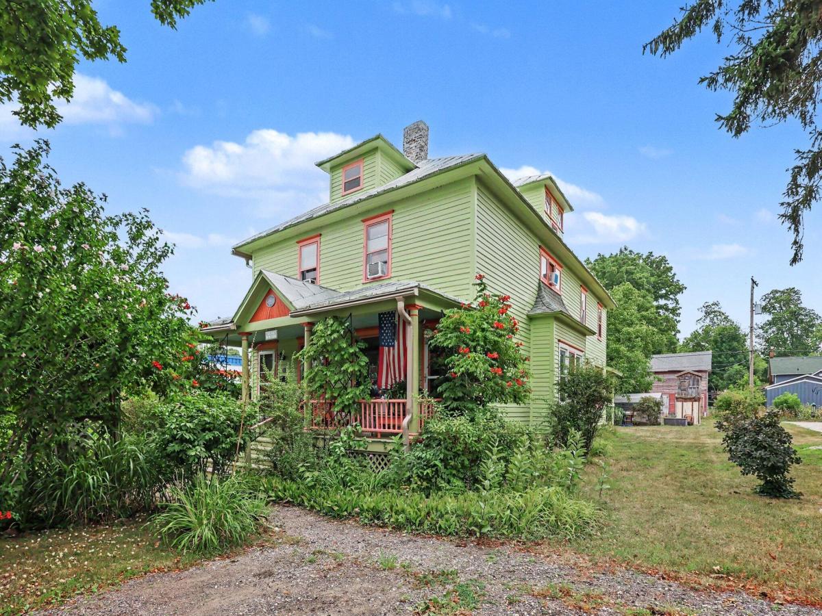 MLS #26041675 image #0