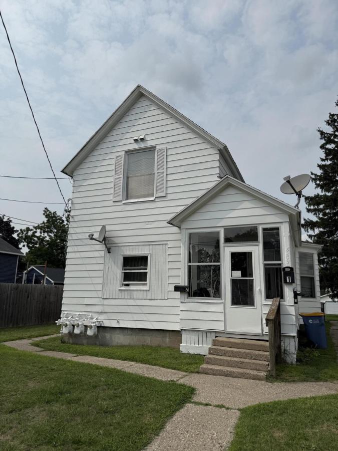 MLS #26042093 image #0