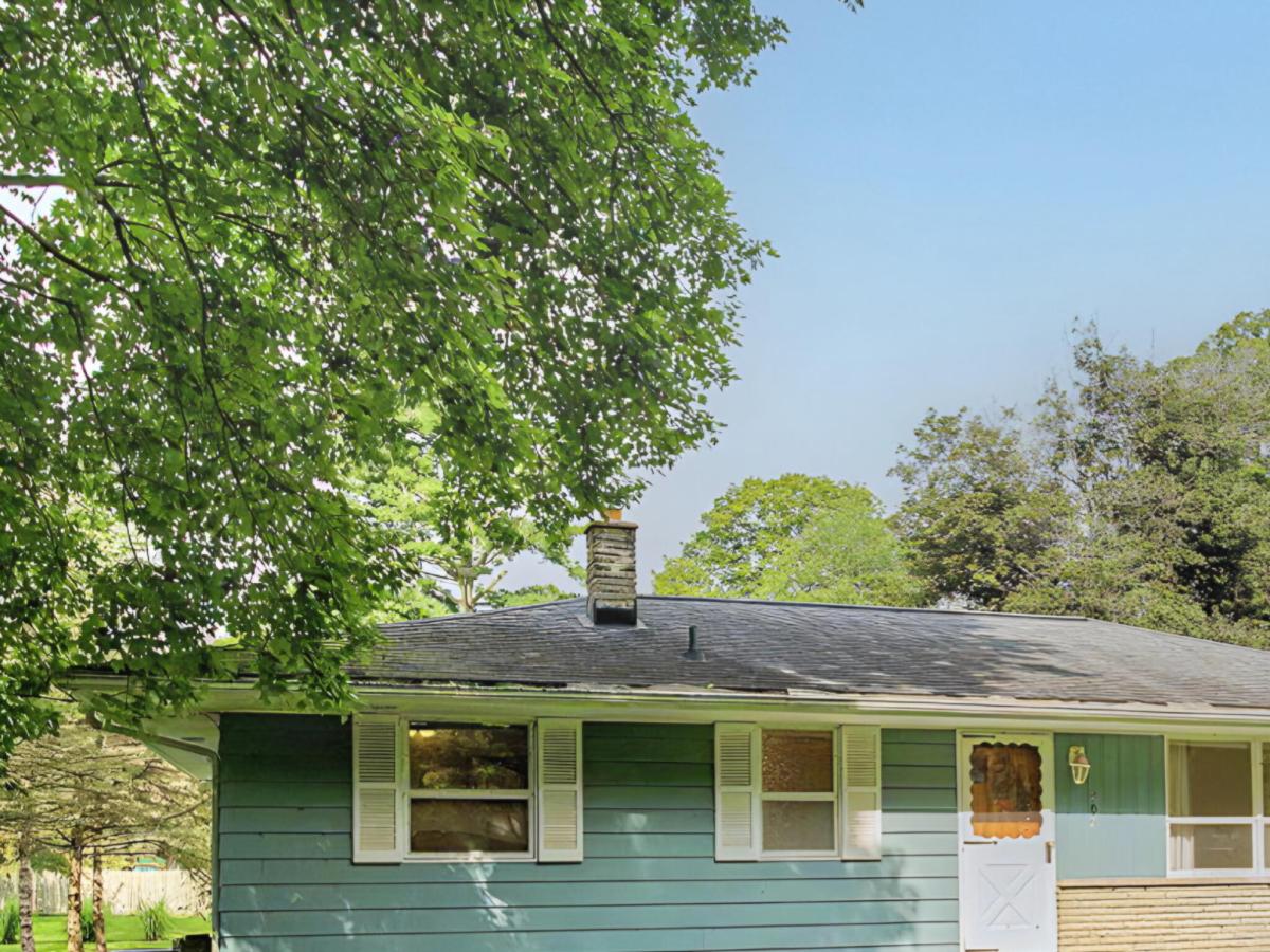 MLS #26042219 image #0