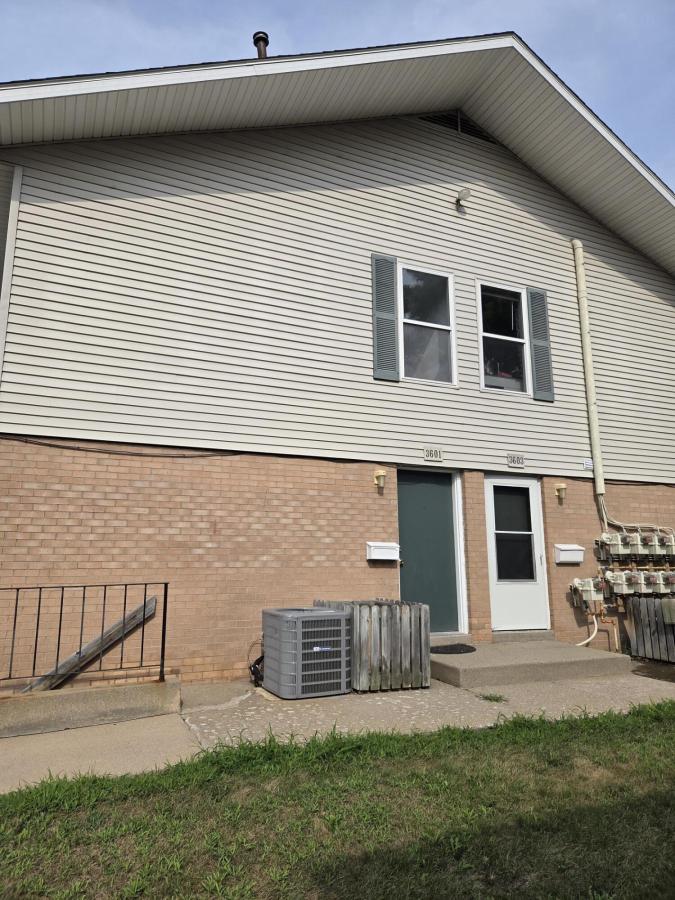 MLS #26043045 image #0