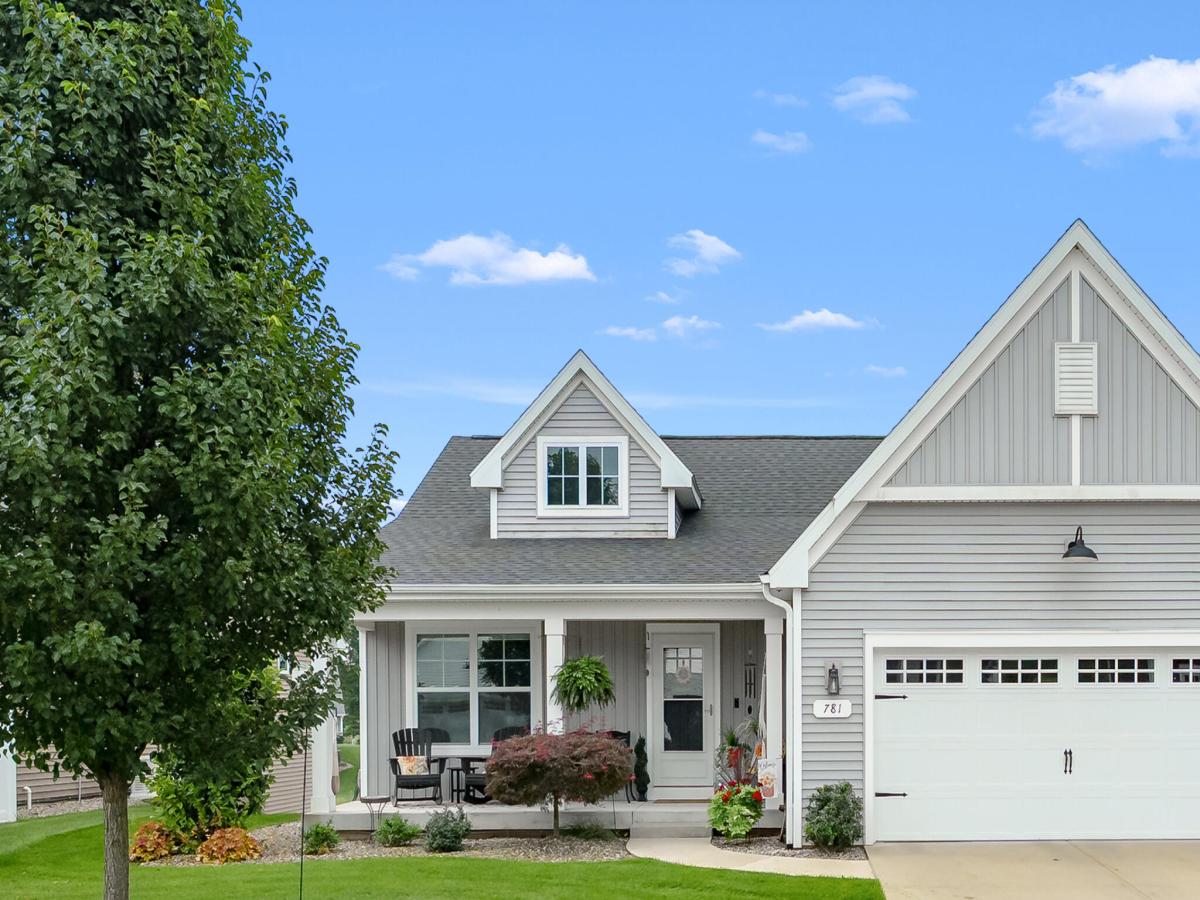 MLS #26043342 image #0
