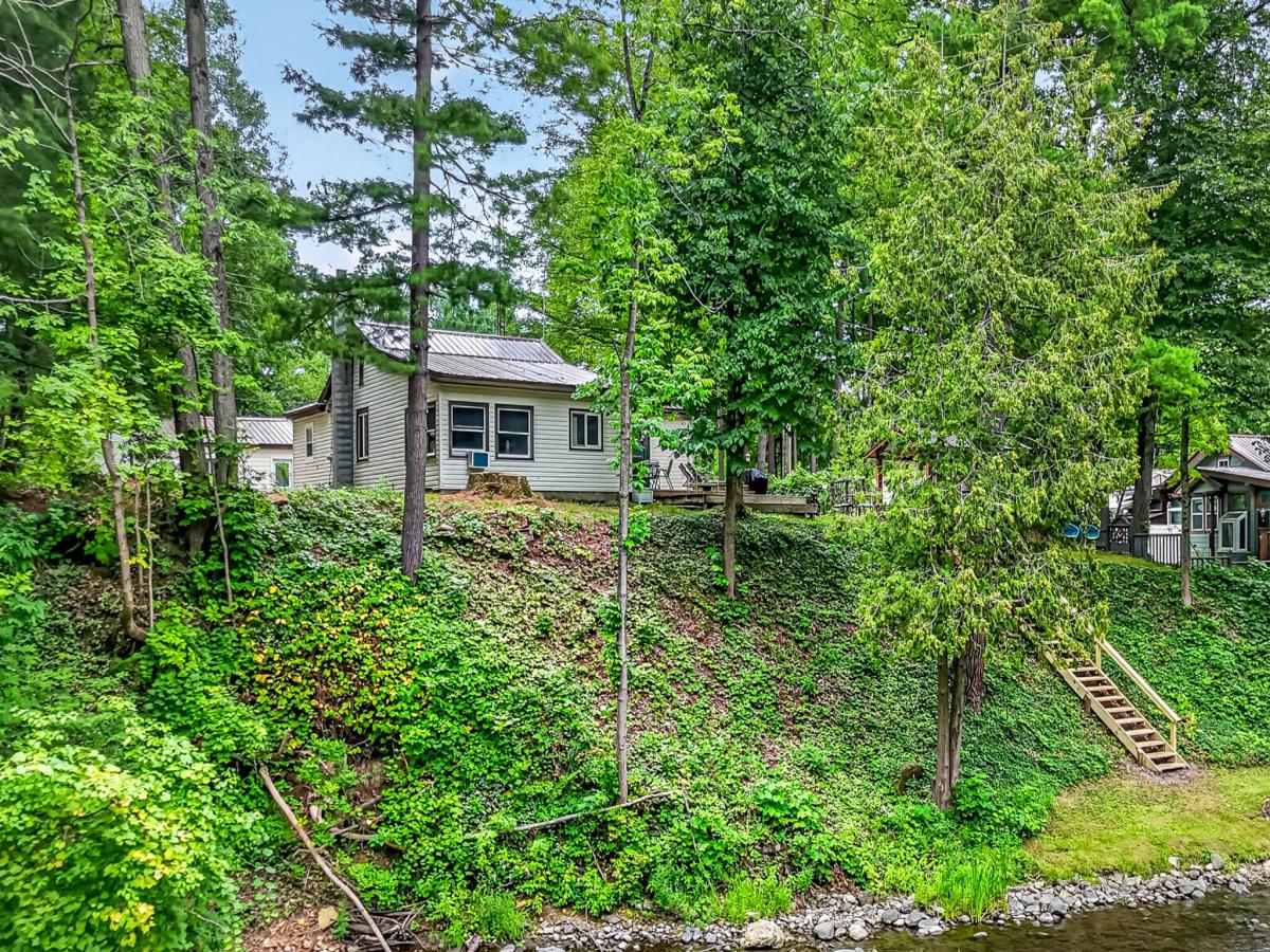 MLS #26043367 image #0