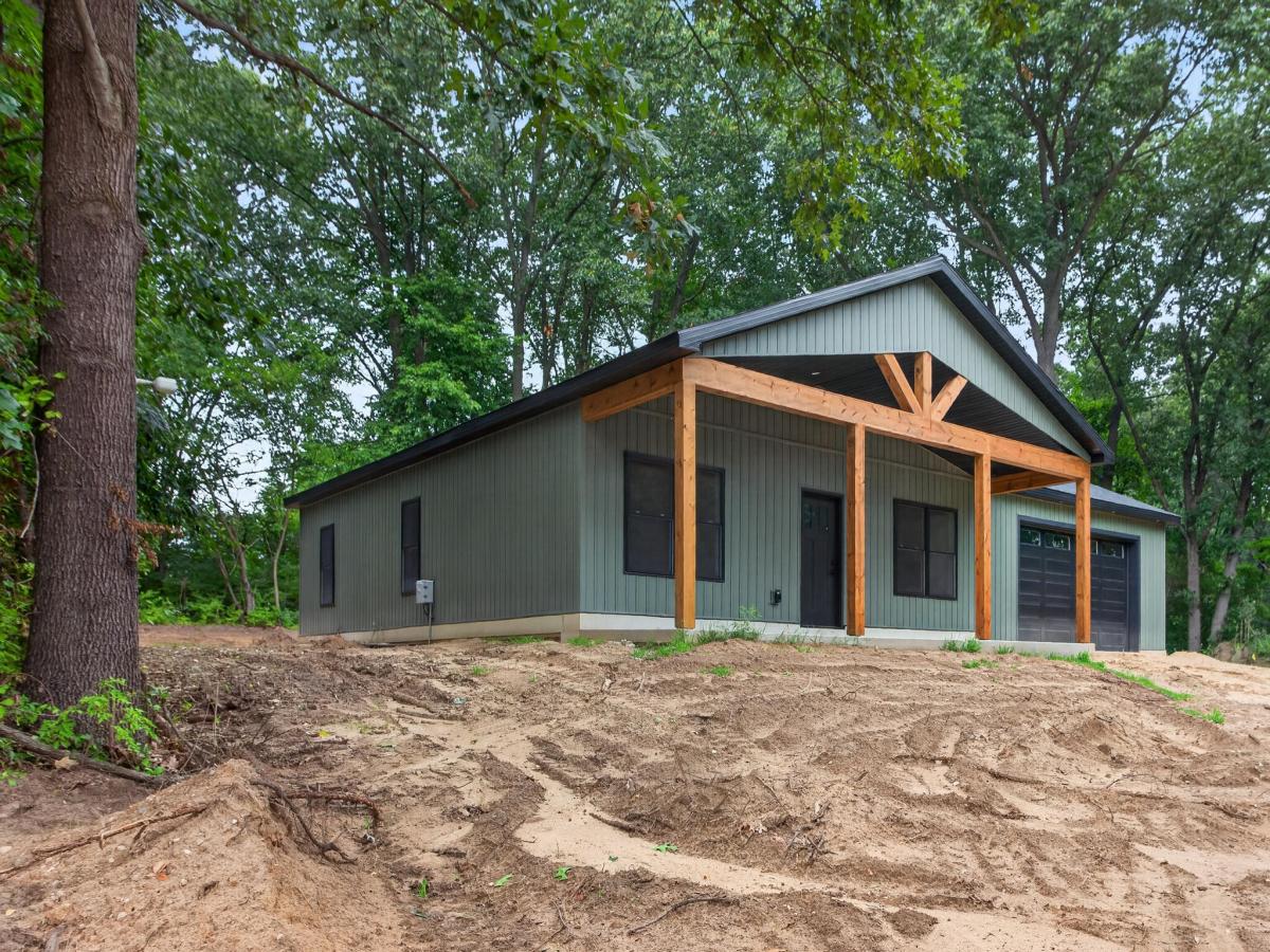 MLS #26043449 image #0