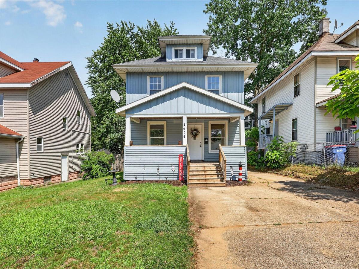 MLS #26043616 image #0